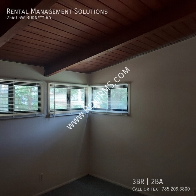 Building Photo - 2540 SW Burnett Rd