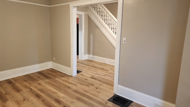 Building Photo - 2120 Fern Ct