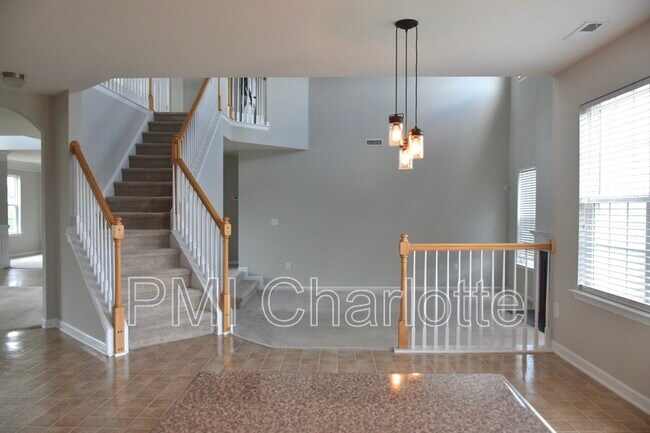 Building Photo - 307 Glennallen Rd