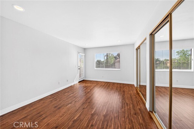 Building Photo - 25261 Tanoak Ln