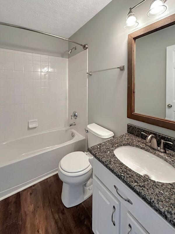 Building Photo - 5321 Miramar Dr