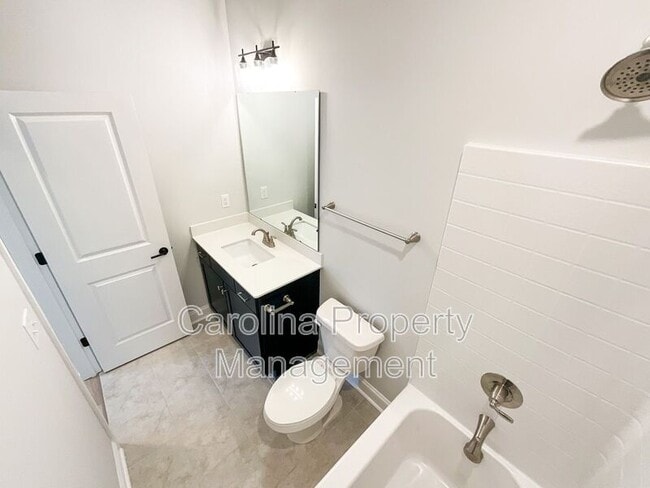Building Photo - 8229 Houser St