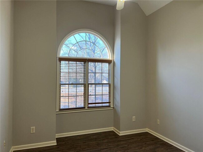 Building Photo - 2476 Sewell Mill Rd
