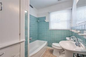 Building Photo - 9539 Peninsula Dr