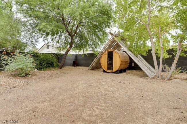 Building Photo - 7520 Sisk Rd