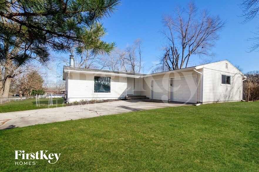 Building Photo - 703 Hamblen Rd