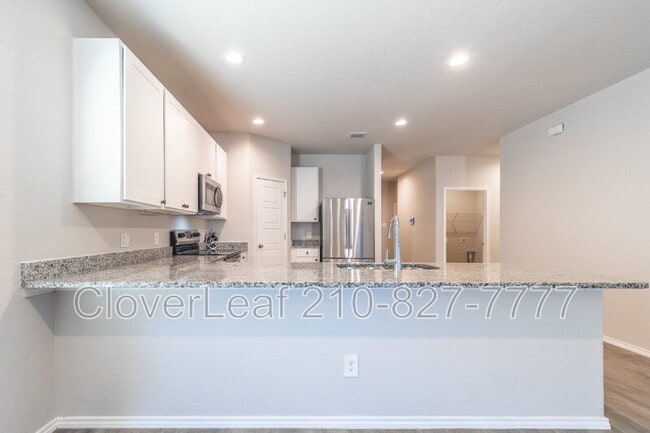 Building Photo - 7415 Marina Del Rey