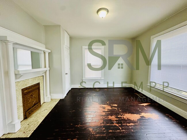 Building Photo - Charming 2-3 Bedroom House off Taylor Blvd! Section 8 accepted