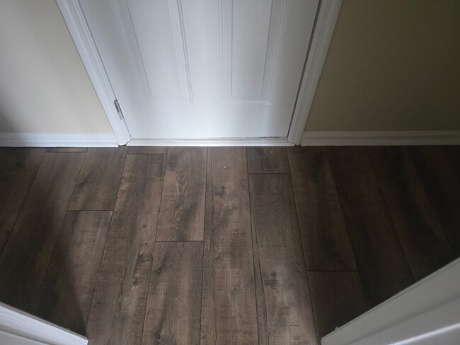 Building Photo - 137 Laredo Cir