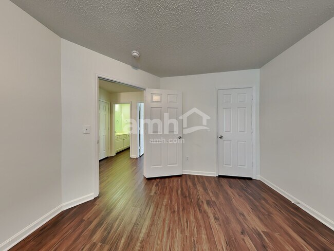 Building Photo - 181 Tudor Downs Rd