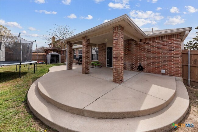 Primary Photo - 103 Lone Shadow Dr