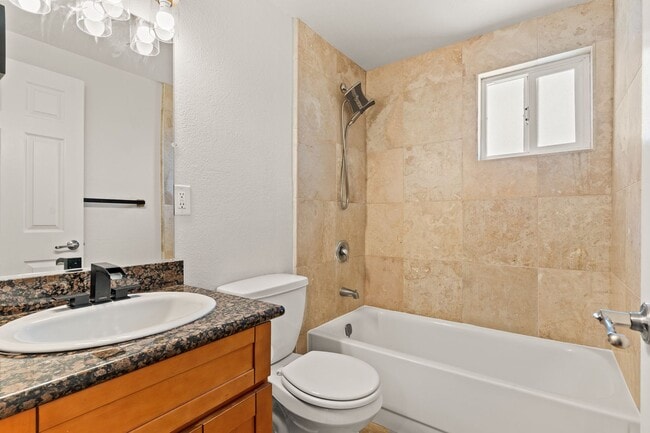 Building Photo - Charming Hayward Home with Modern Upgrades...