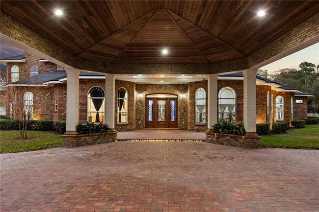 Building Photo - 1501 Lake Markham Rd