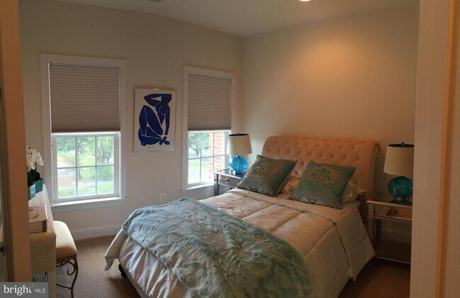 Building Photo - 2094 Hutchison Grove Ct