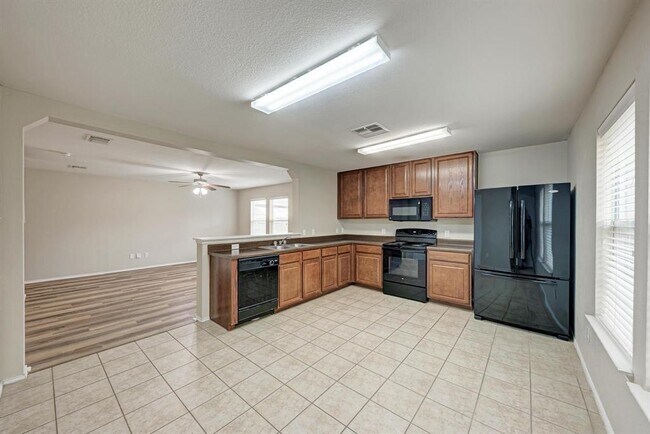 Building Photo - 3417 Tralagon Trail