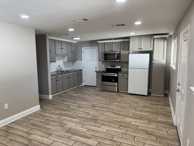 Primary Photo - 30654 Shannon Dr