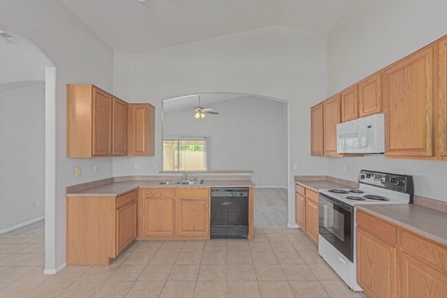 Building Photo - 11914 N 150th Ln