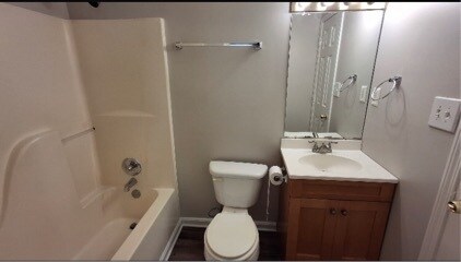 Building Photo - 205 Buffalo Creek Dr