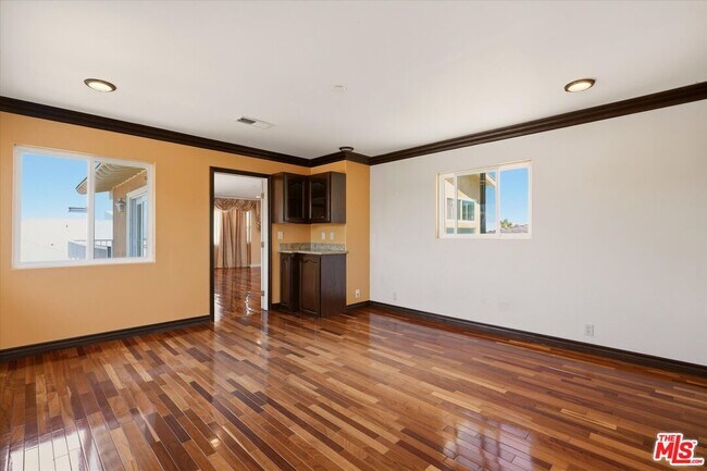 Building Photo - 4131 Mantova Dr