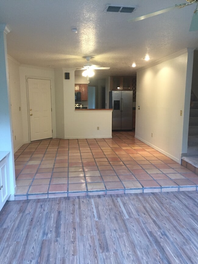 Dining room - 531 Melrose Ave