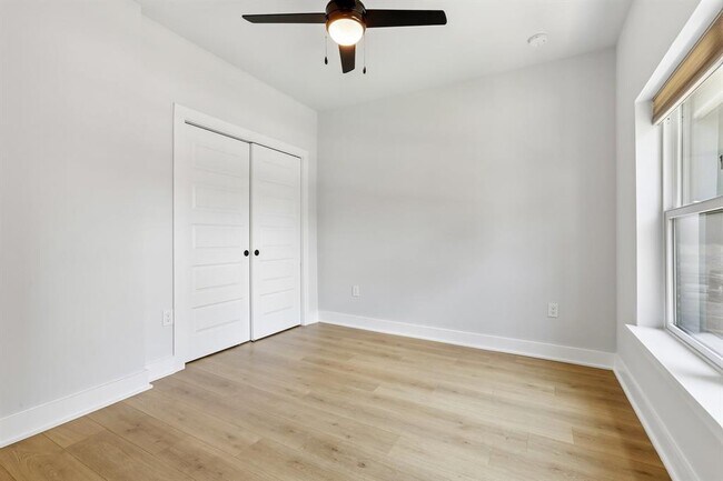 Building Photo - 3101 Govalle Ave