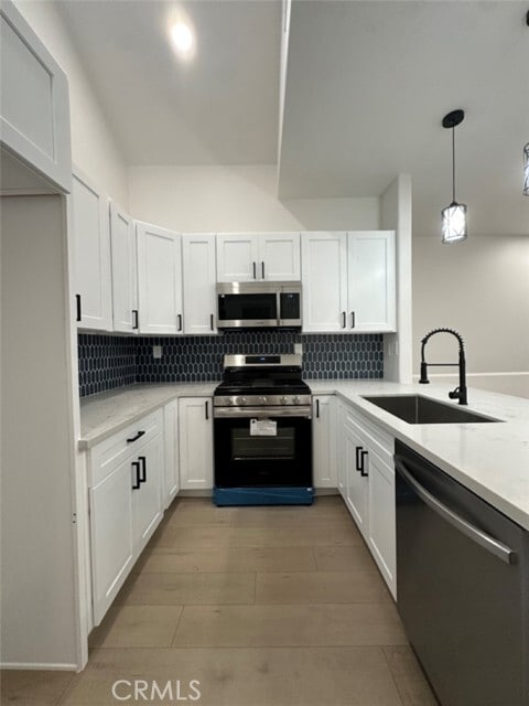 Building Photo - 7 Montara Dr