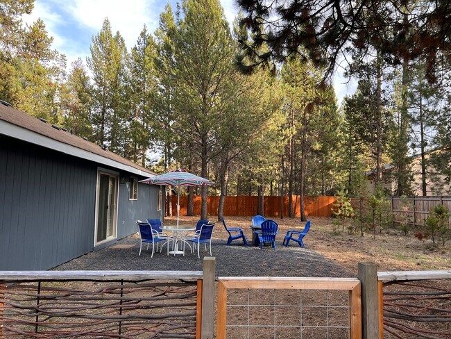 Building Photo - 17209 Crane Dr