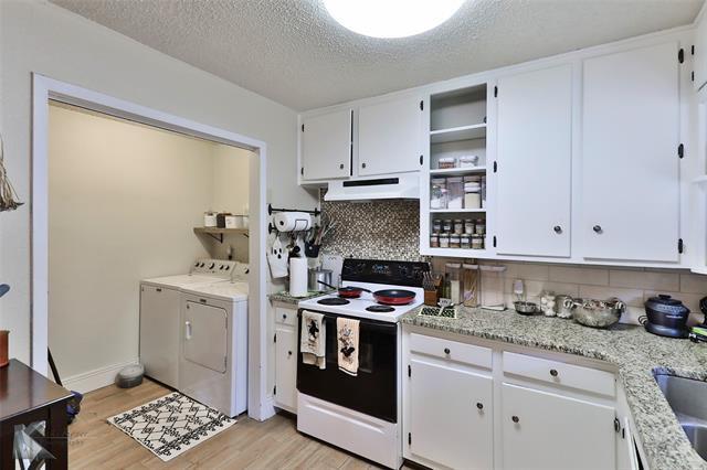 Building Photo - 2610 S 39th St