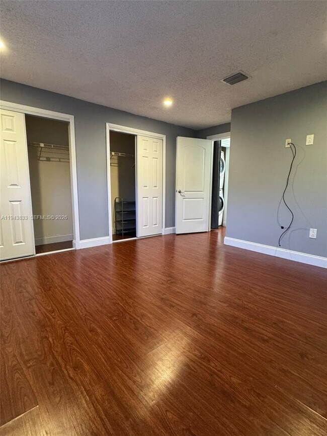 Building Photo - 8240 SW 149th Ct