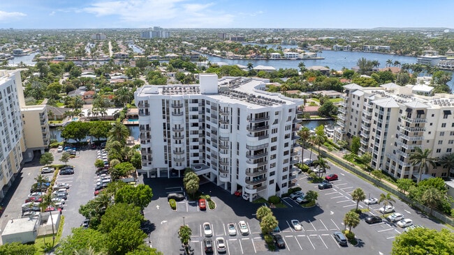 Building Photo - 1361 S Ocean Blvd