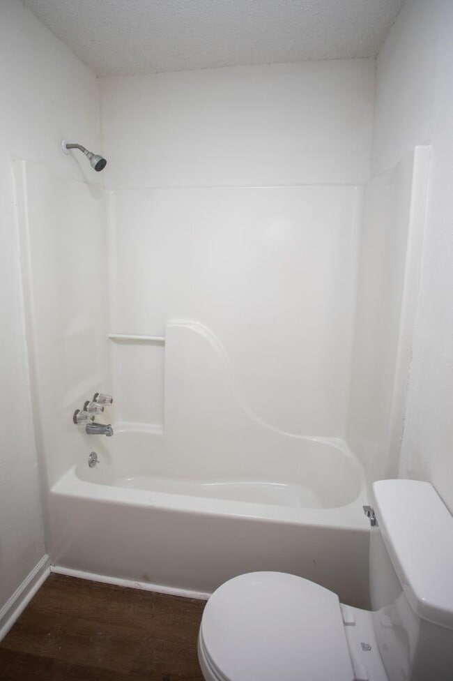 Building Photo - 109 Limoges St