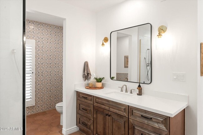 Building Photo - 1025 E Morten Ave