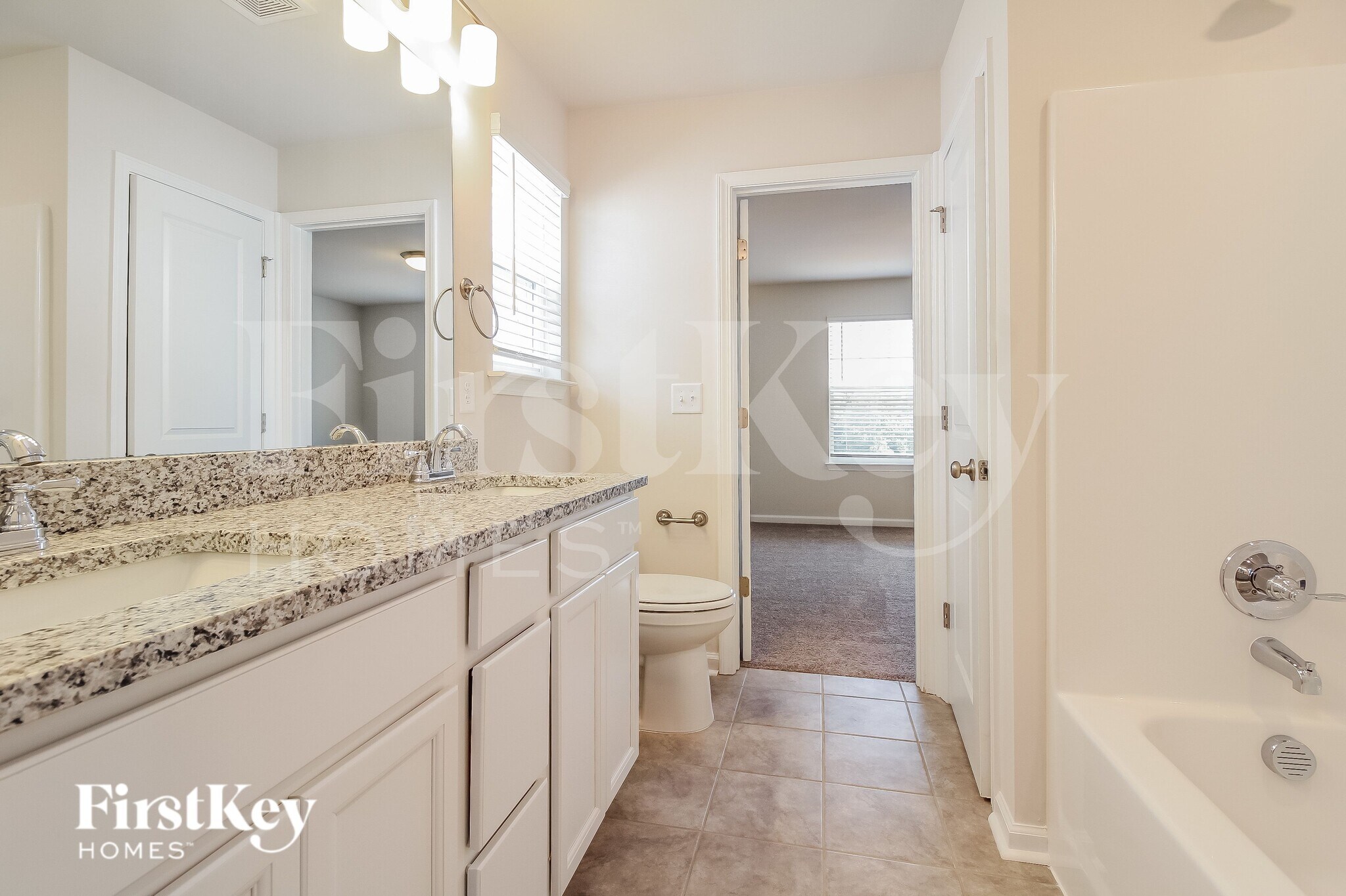 Building Photo - 806 Birchcrest Wy