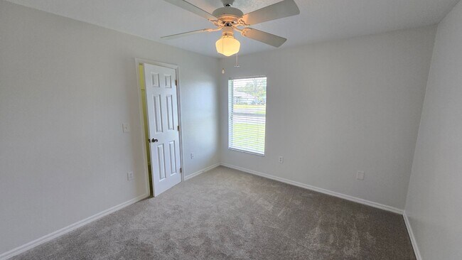 Building Photo - 104 Charles Dr