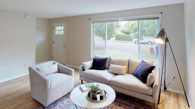 Building Photo - 3535 N Borthwick Ave