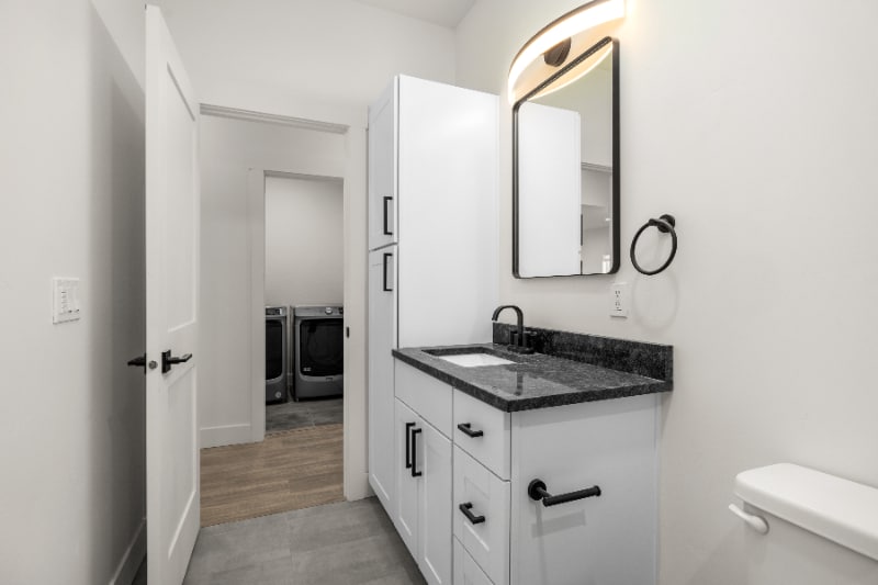 Building Photo - 15 Sandy Hl Ter