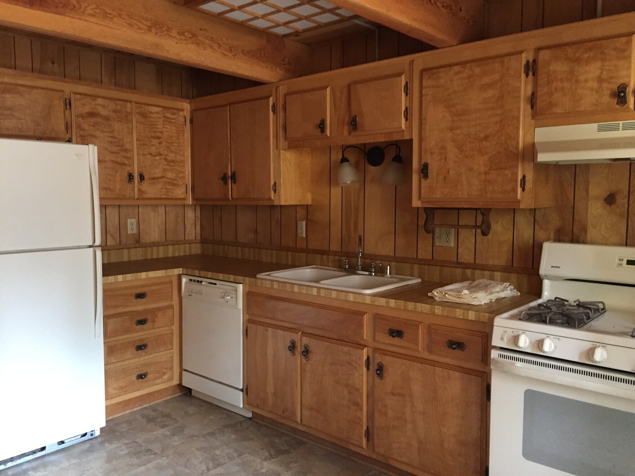 Building Photo - 2037 Fox Ln