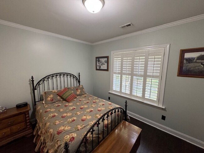 Building Photo - Charming 3-Bedroom Retreat in Wake Forest