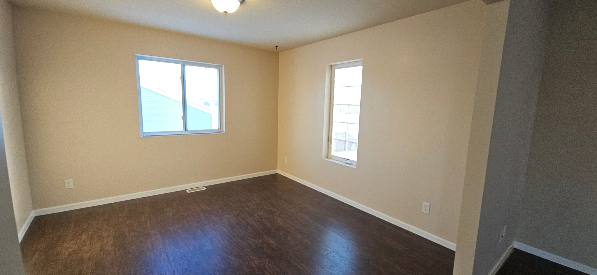 Building Photo - 6271 Greenview Dr