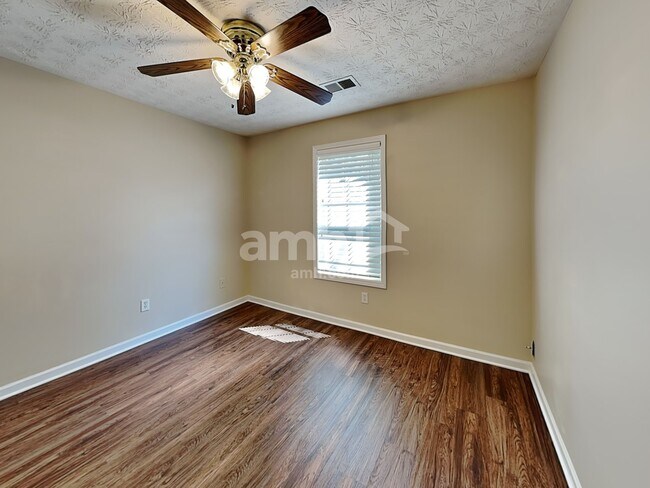 Building Photo - 177 Waters Edge Dr