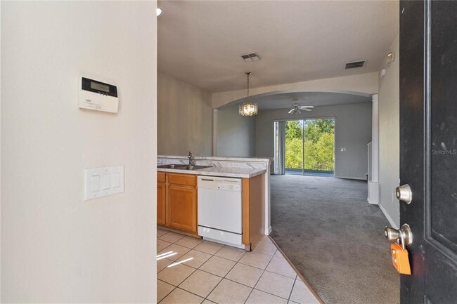 Building Photo - 214 Monroe Cir