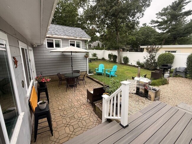 Building Photo - 37 Beechwood Pl