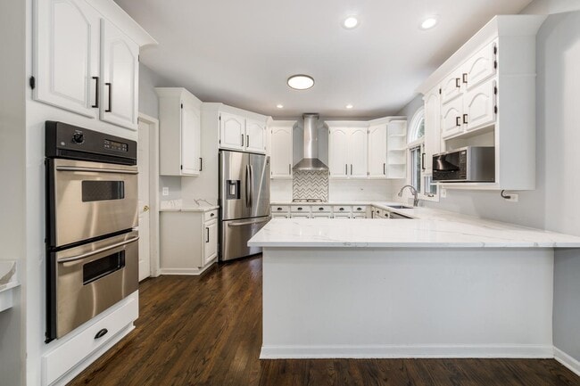 Building Photo - 1106 Portsmouth Cir