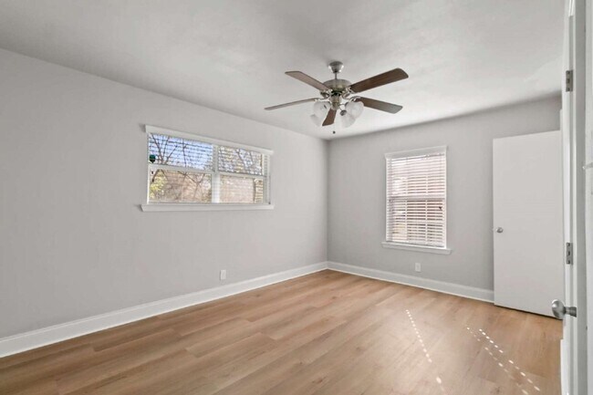 Building Photo - 5312 Odessa Ave