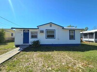 Building Photo - 2253 Golfview St