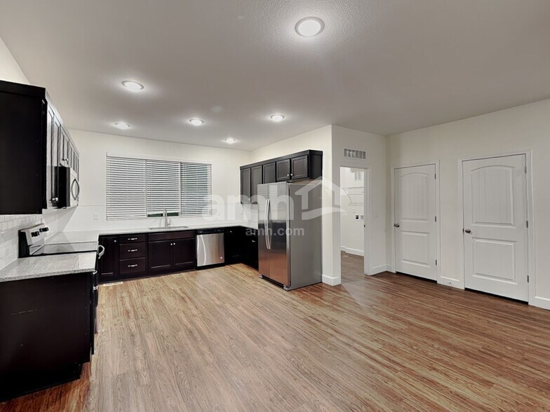 Building Photo - 4267 Crestone Peak St