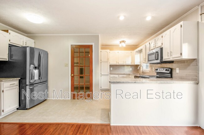 Building Photo - 6525 Senator Dr