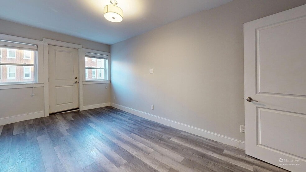 Building Photo - 108 Meridian St