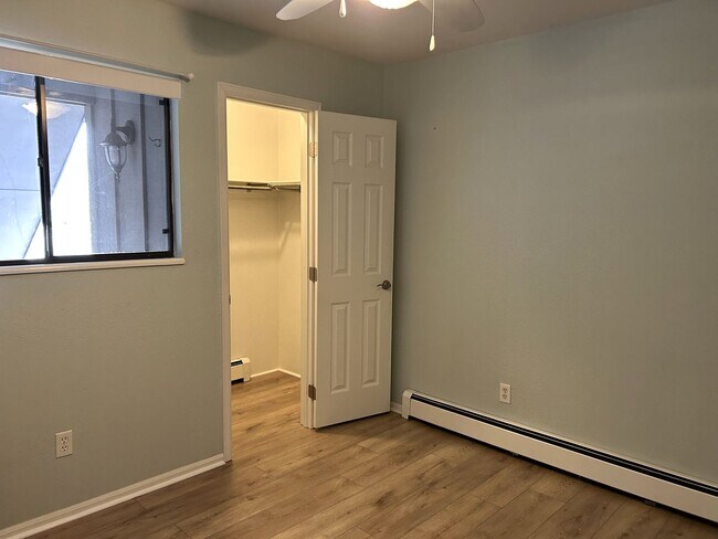 Building Photo - Spacious 2 Bedroom Fort Collins Condo - Available Now