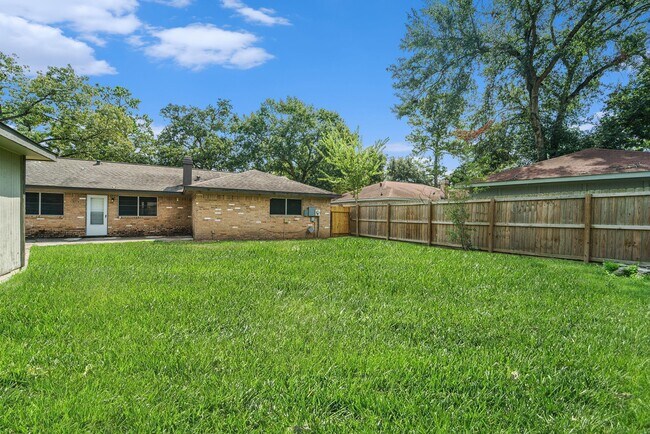 Building Photo - 23235 Earlmist Dr
